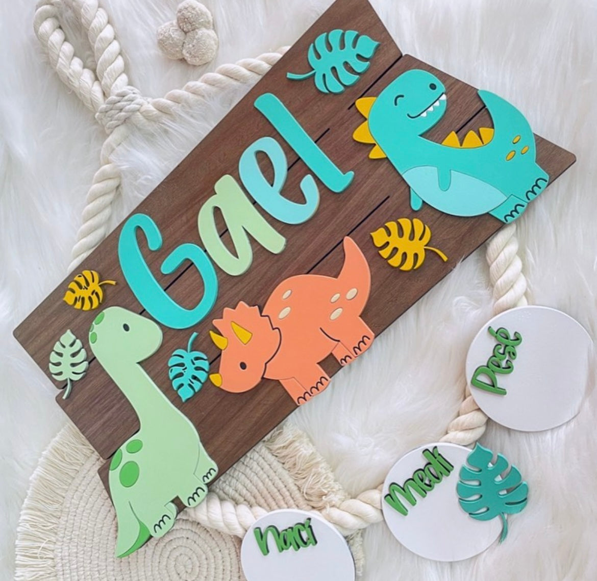 Dinosaurios Base Oscura